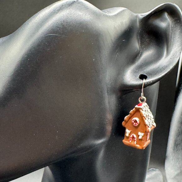 Novelty Christmas Pierced Earrings Gingerbread Houses Hook Plastic - Picture 5 of 6